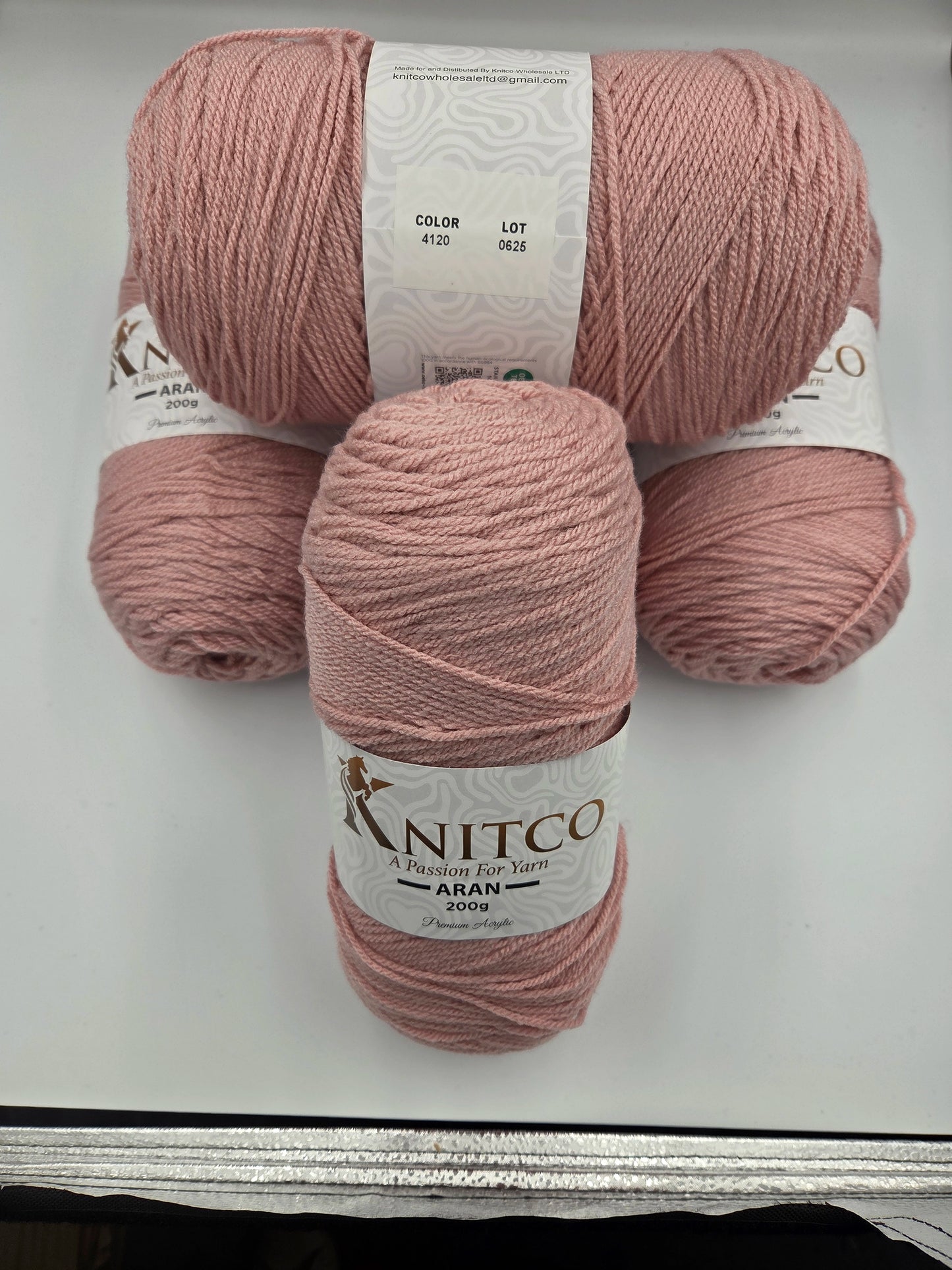 Knitco Aran 200g 4120
