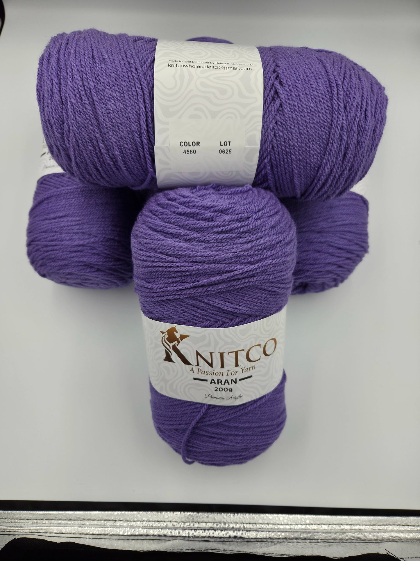 Knitco Aran 200g 4580