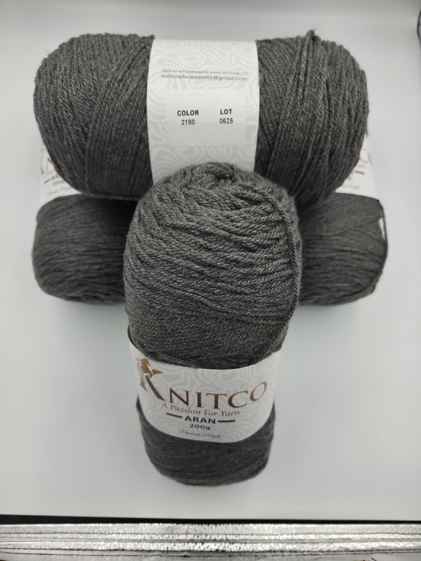 Knitco Aran 200g 2180