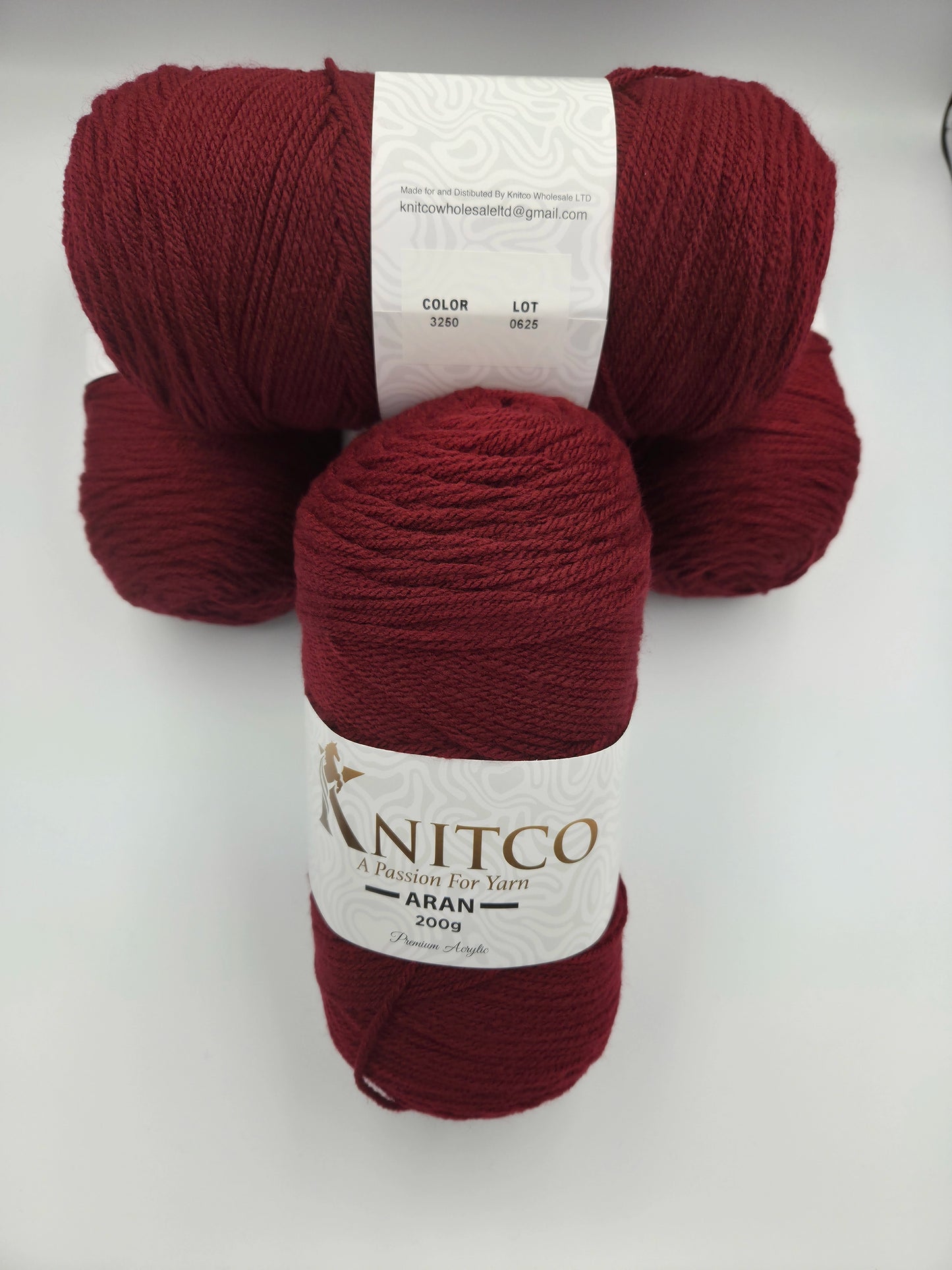 Knitco Aran 200g 3250