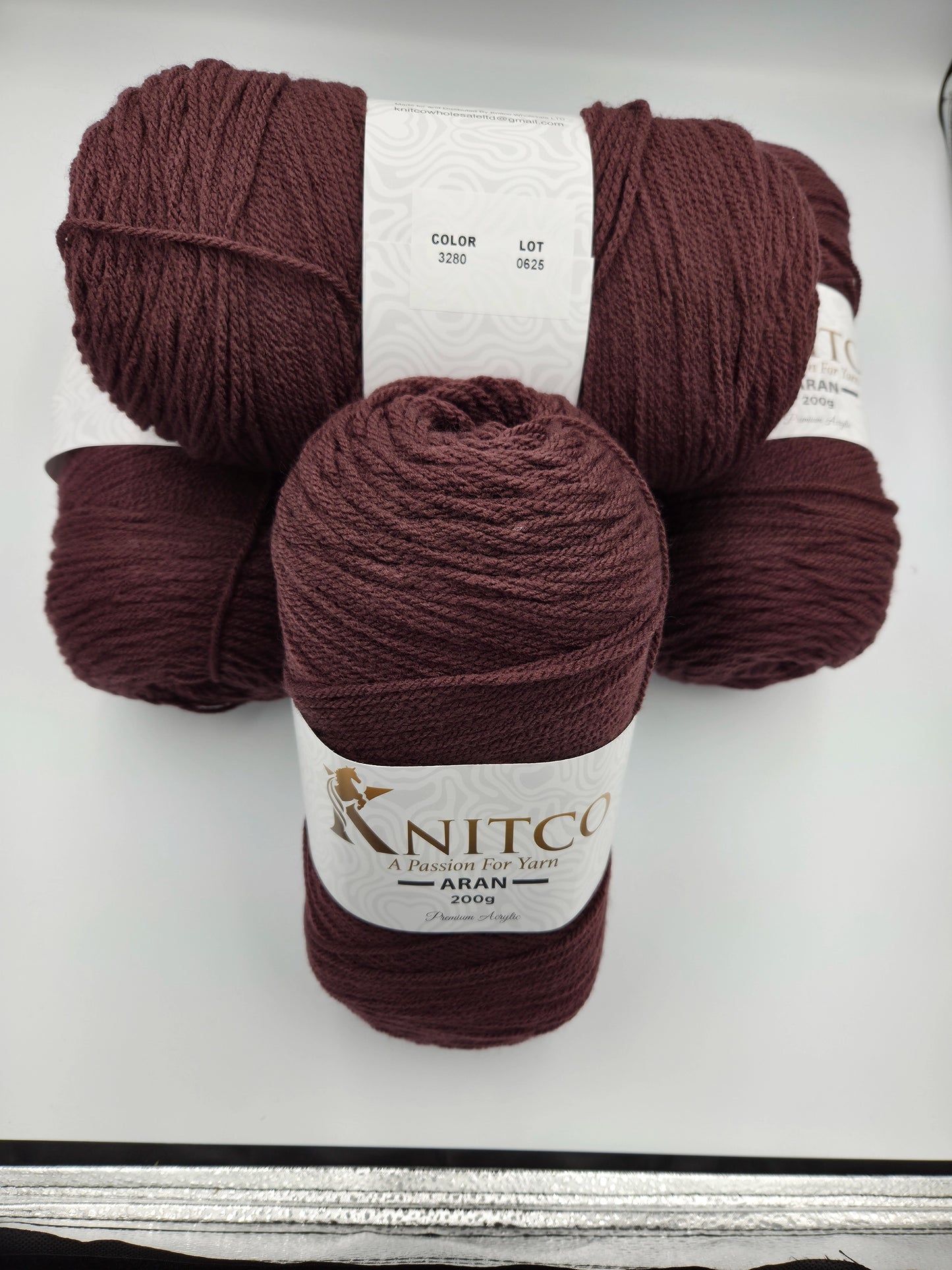 Knitco Aran 200g 3280