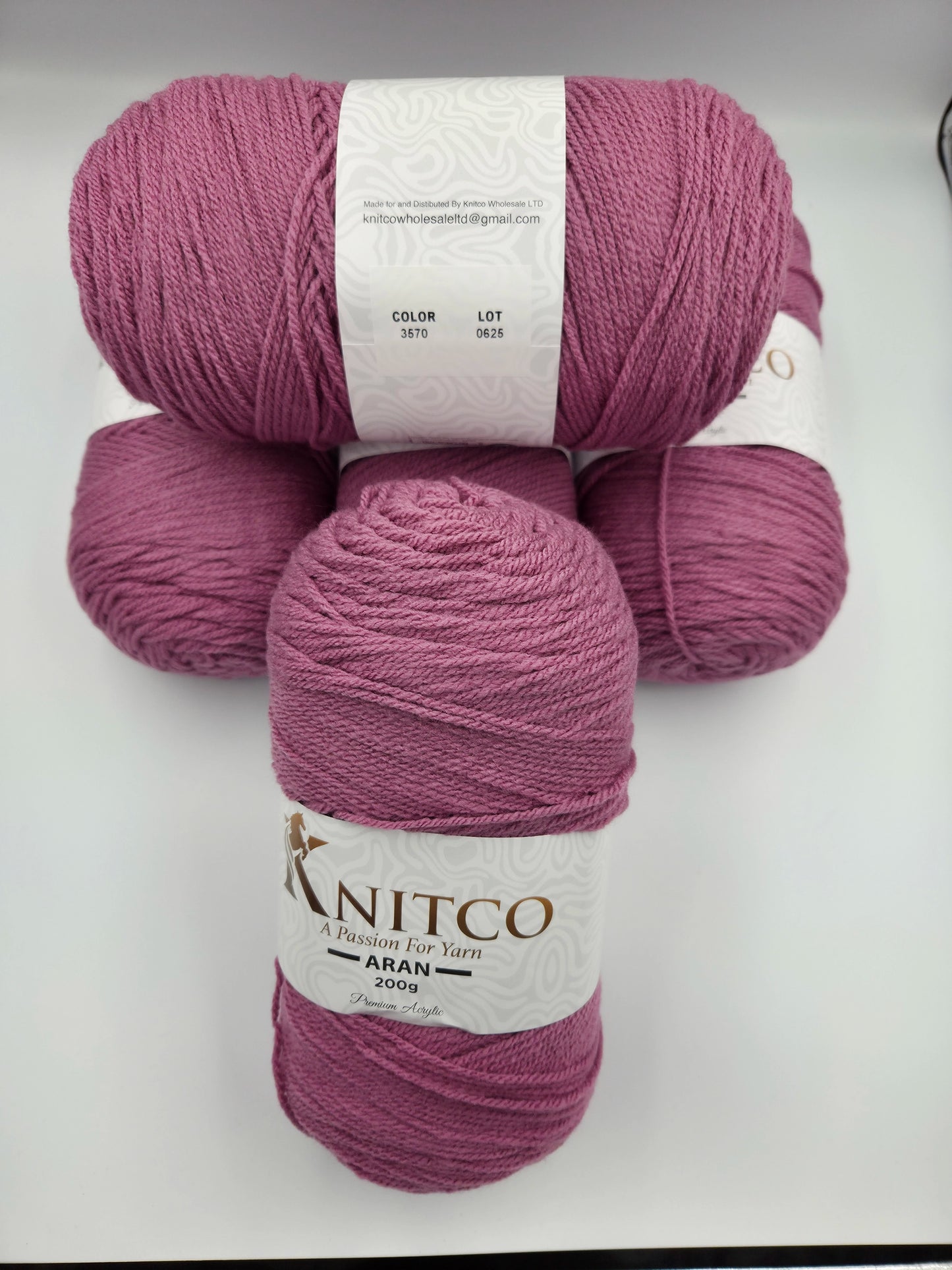 Knitco Aran 200g 3570