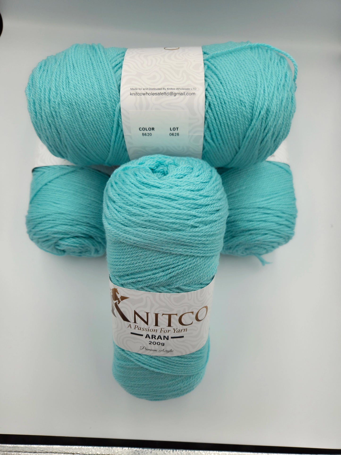Knitco Aran 200g 5620