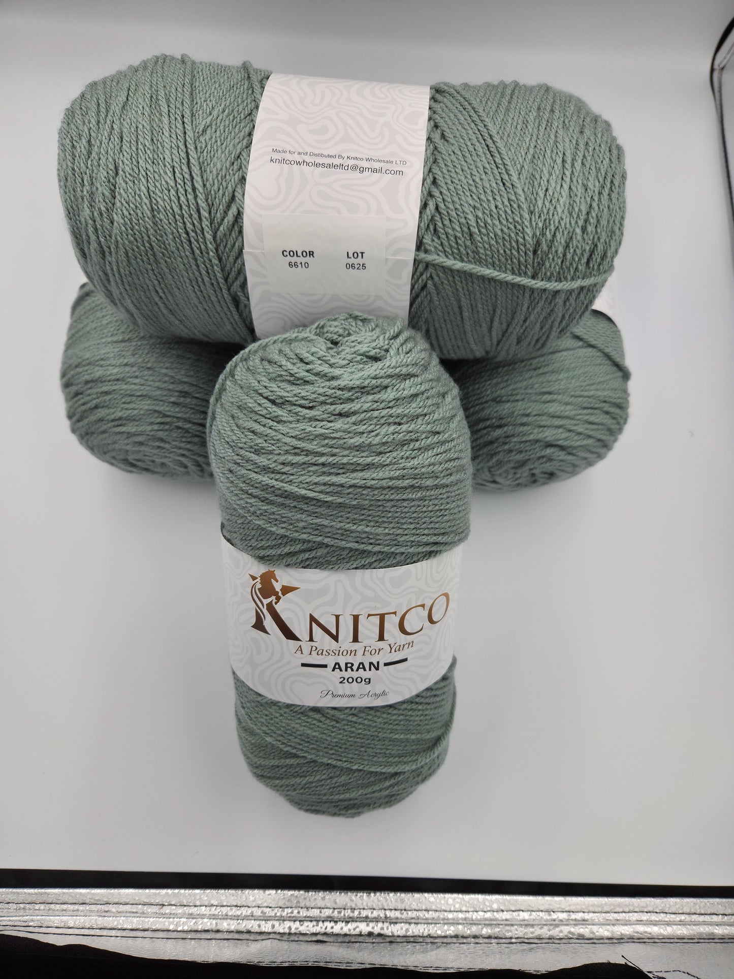 Knitco Aran 200g 6610