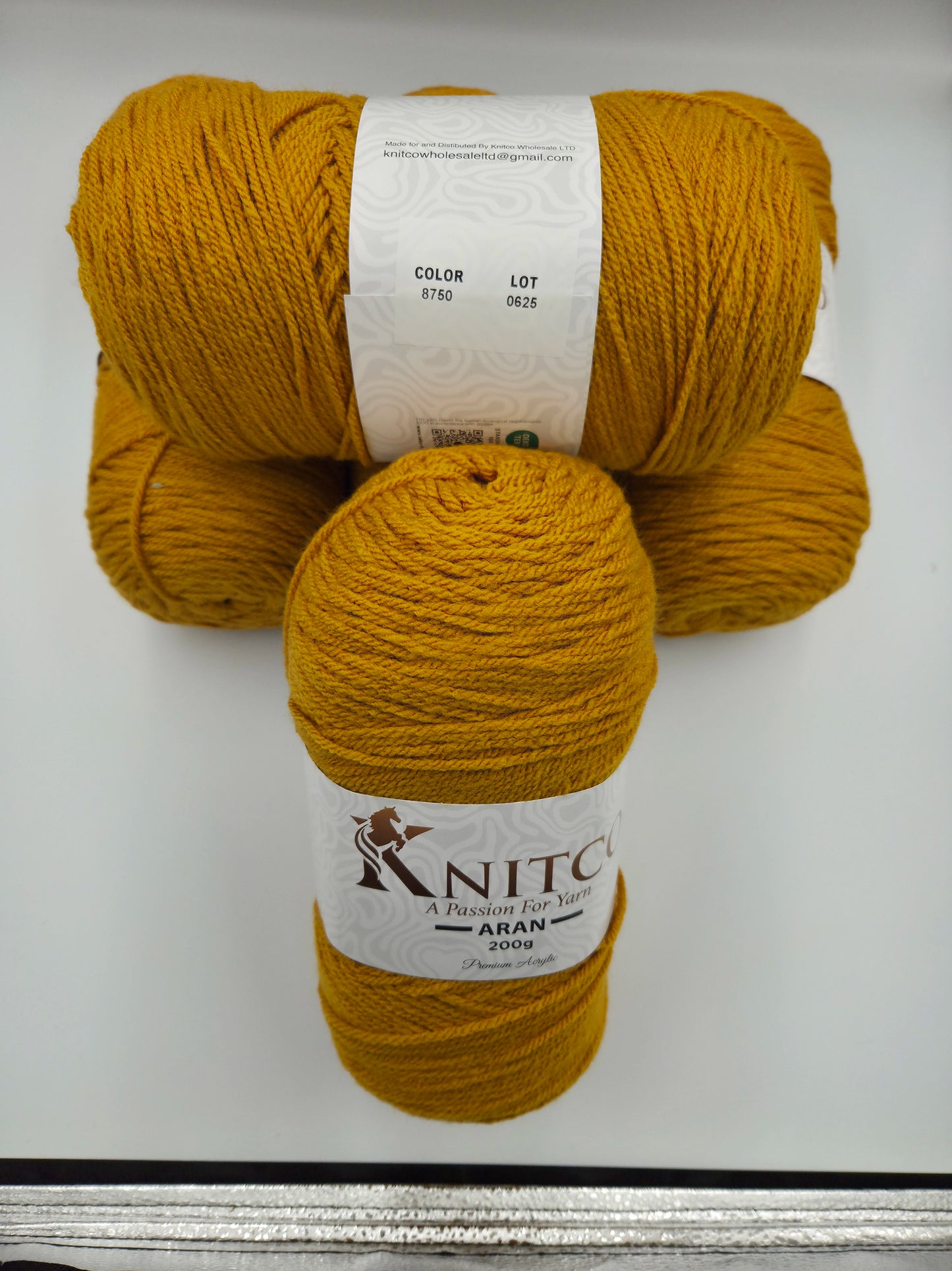 Knitco Aran 200g 8750